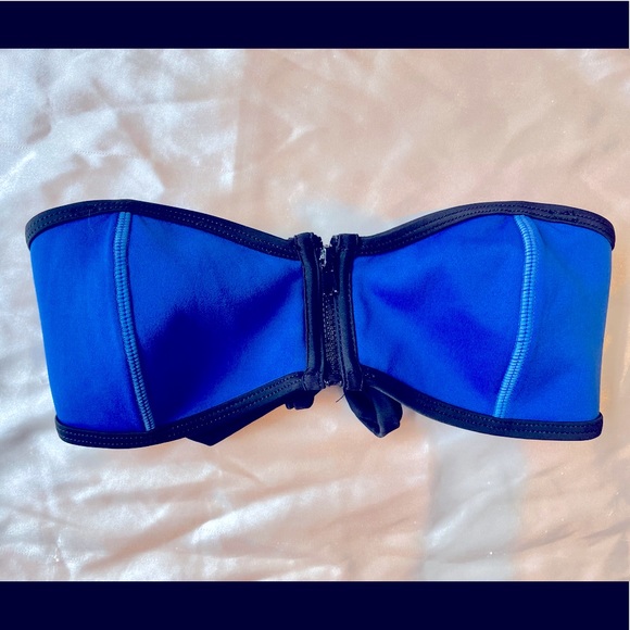 Body Glove Bandeau Zipper Bikini Top - Picture 1 of 3